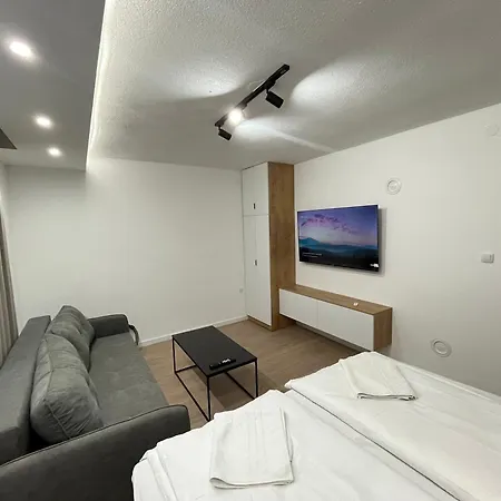 Kosuta Lux Mountain View * Tjentiste